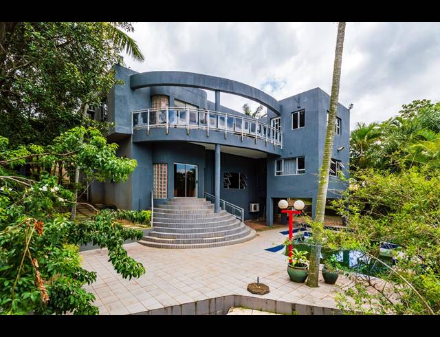 4 BEDROOM HOUSE FOR SALE IN BEREA WEST